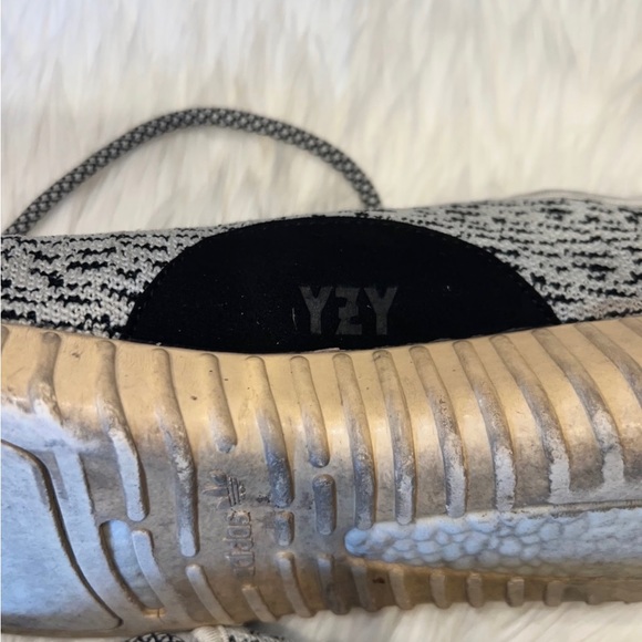 Adidas Yeezy Boost 350 Turtle Dove V1 Size 11.5 - Picture 4 of 9